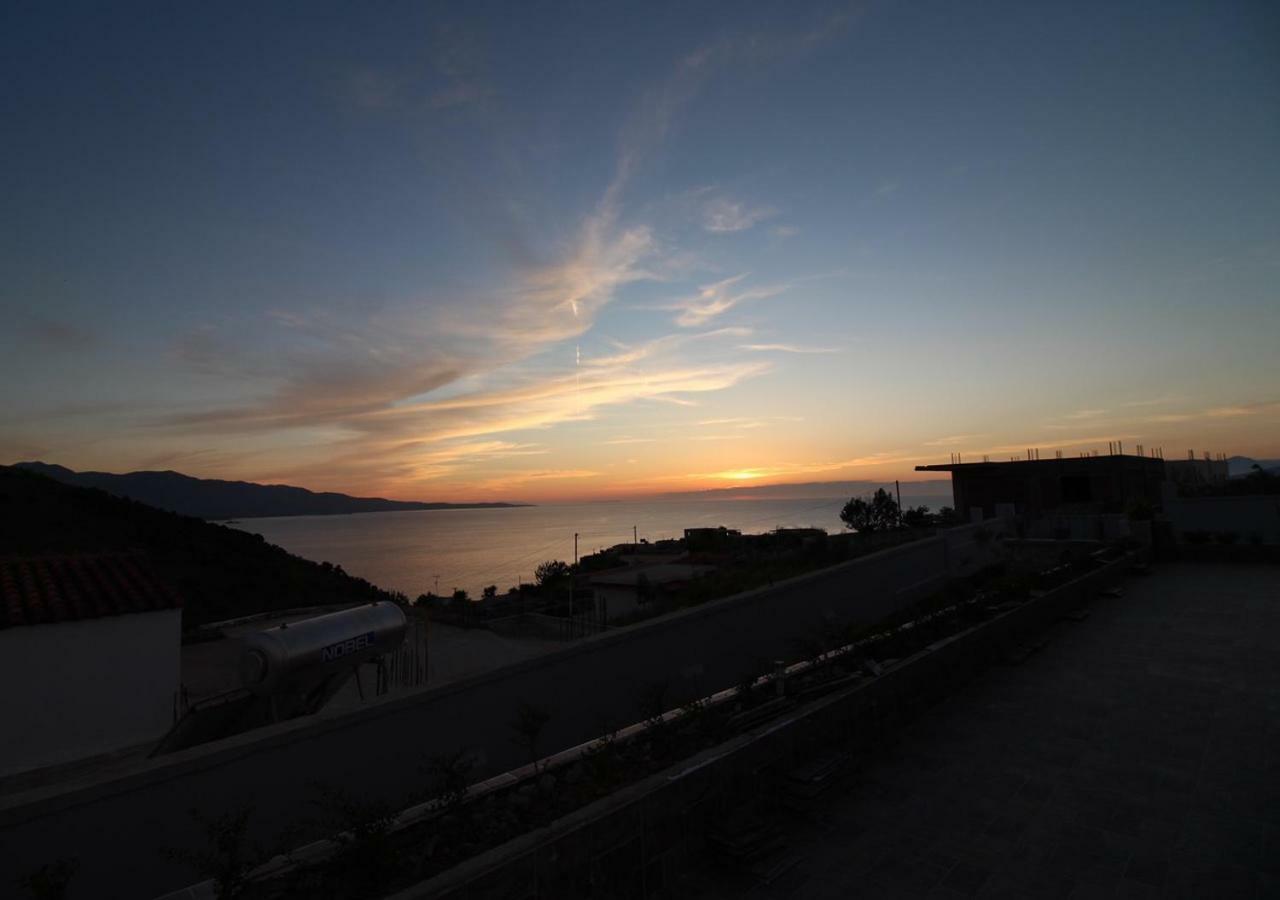 Le Gjero Luxury Villa Ksamil Luaran gambar